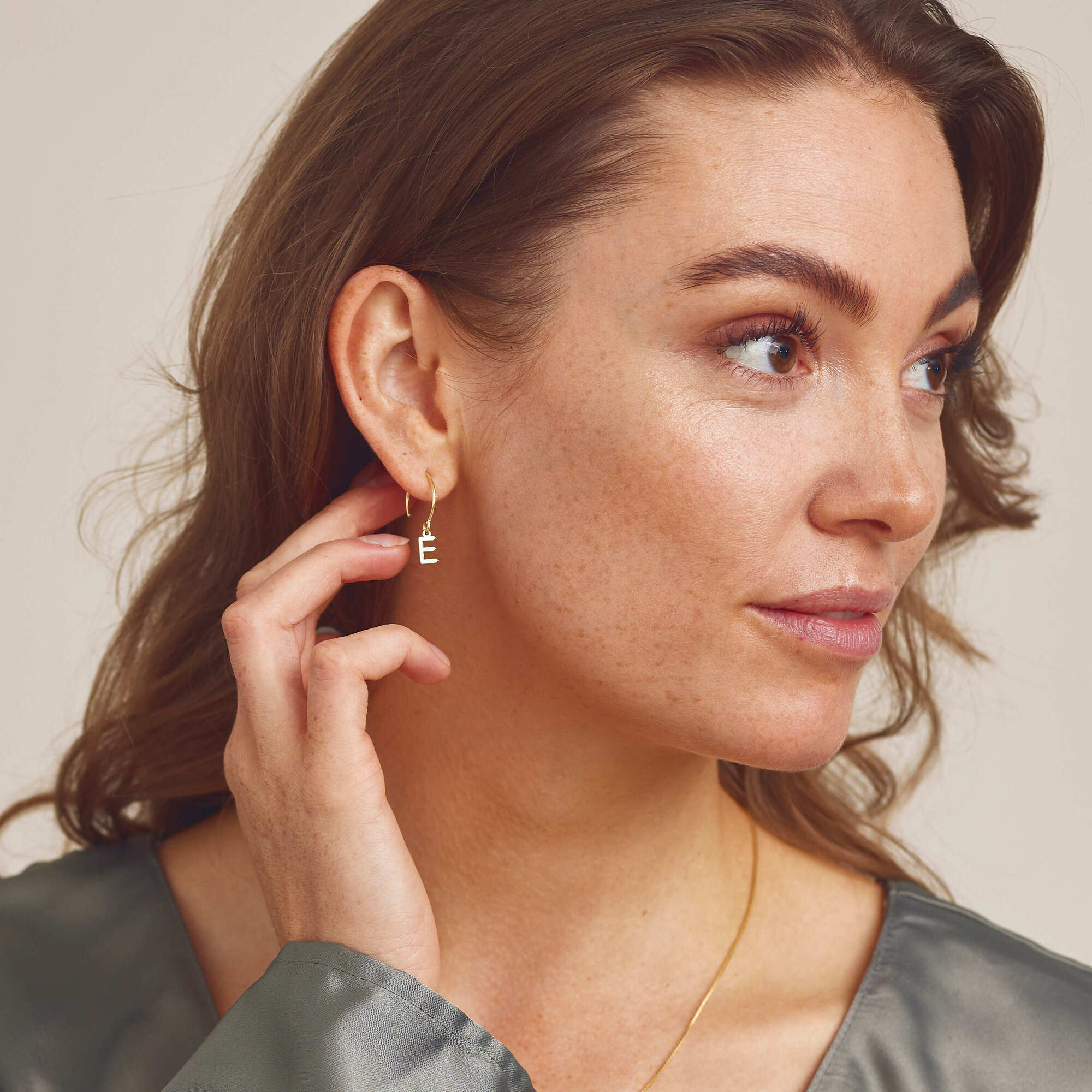 Letter Earring A-Z - 18 carat gold plated