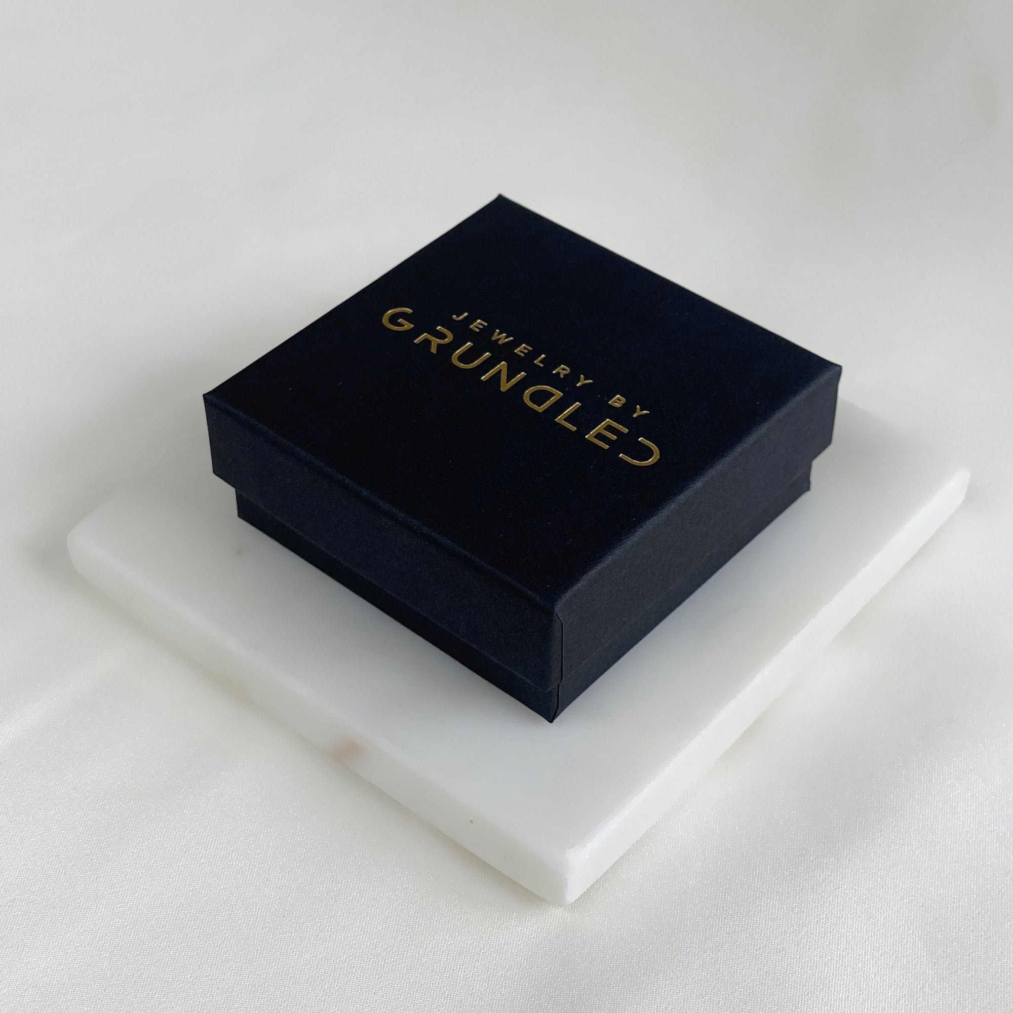 Ellen Hoop Earrings - 18 carat gold plated