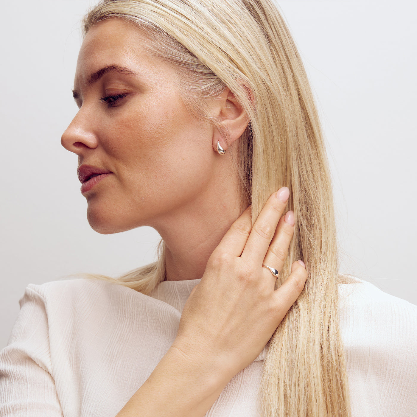 Vilma Earrings - Silver Plated