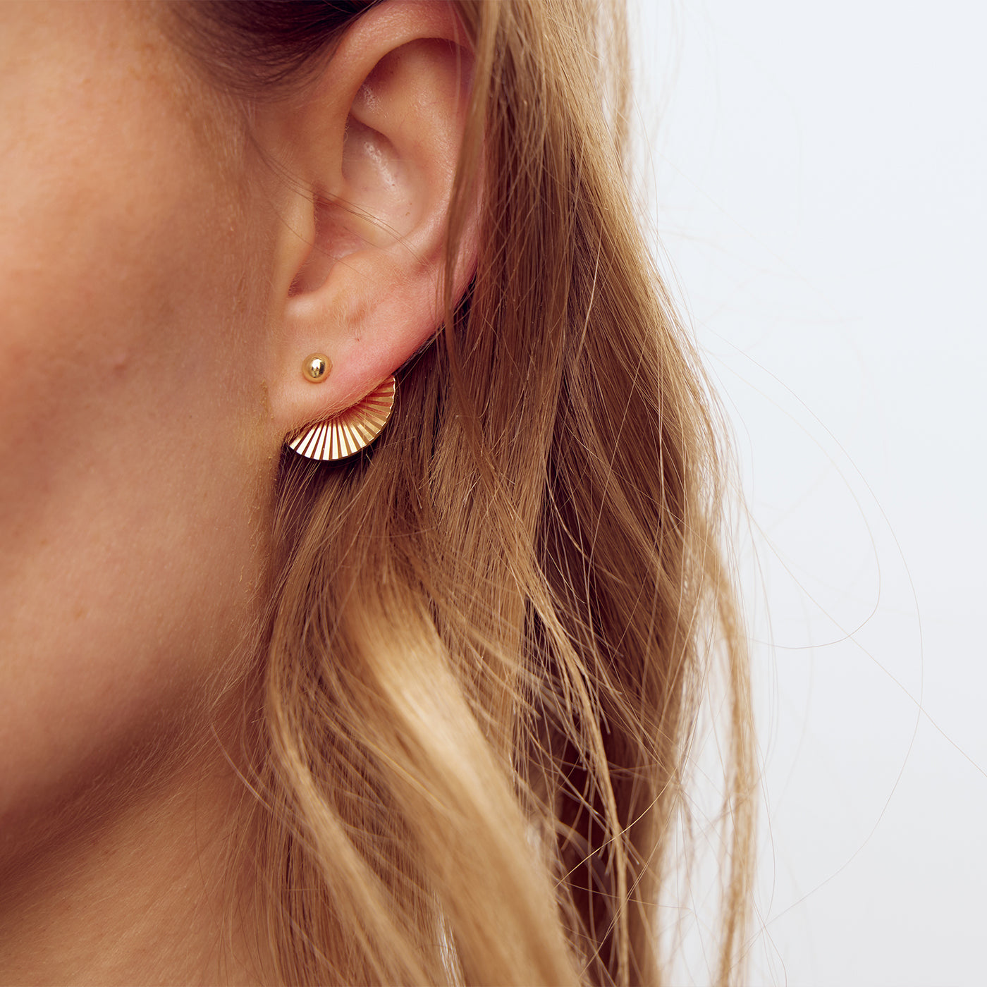 Scarlett Fan Earrings - 18 carat gold plated