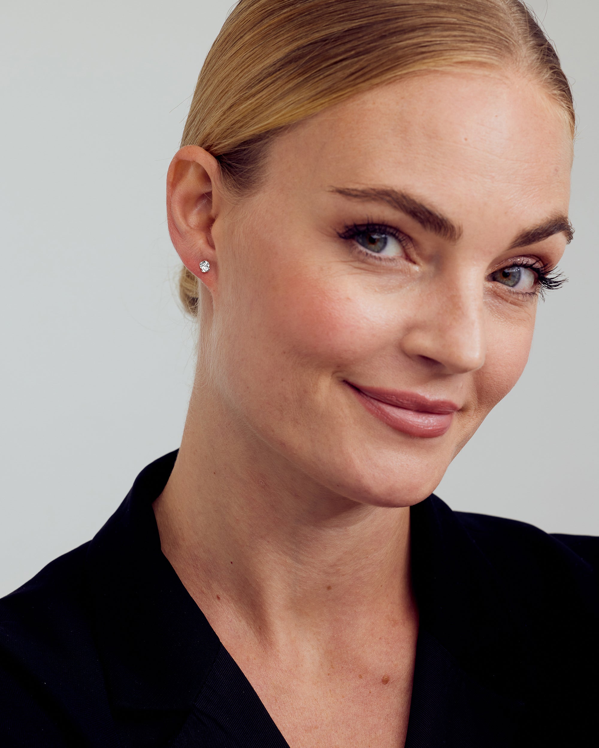 Noelle Stud Earrings Small - Silver plated