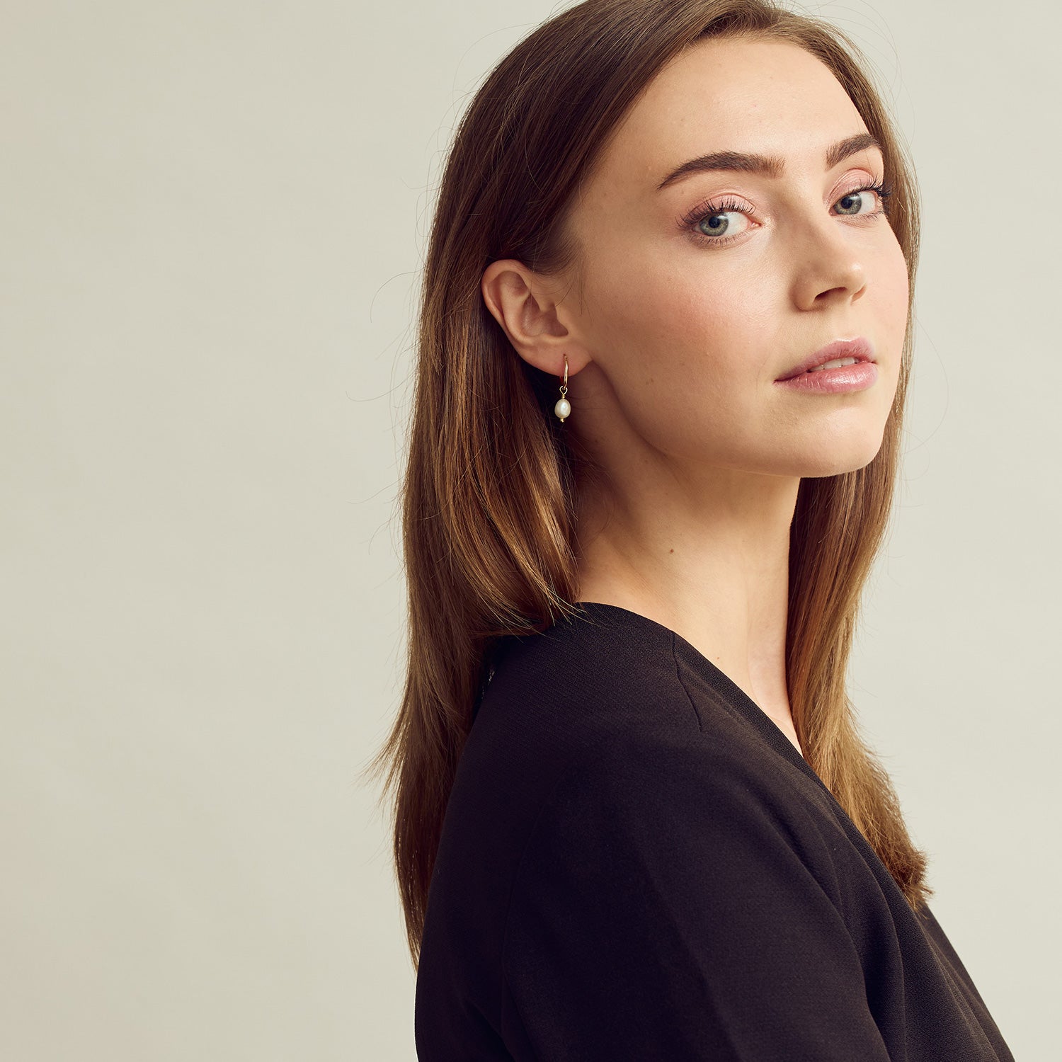Lea Pearl Earrings Small - 18 carat gold plated