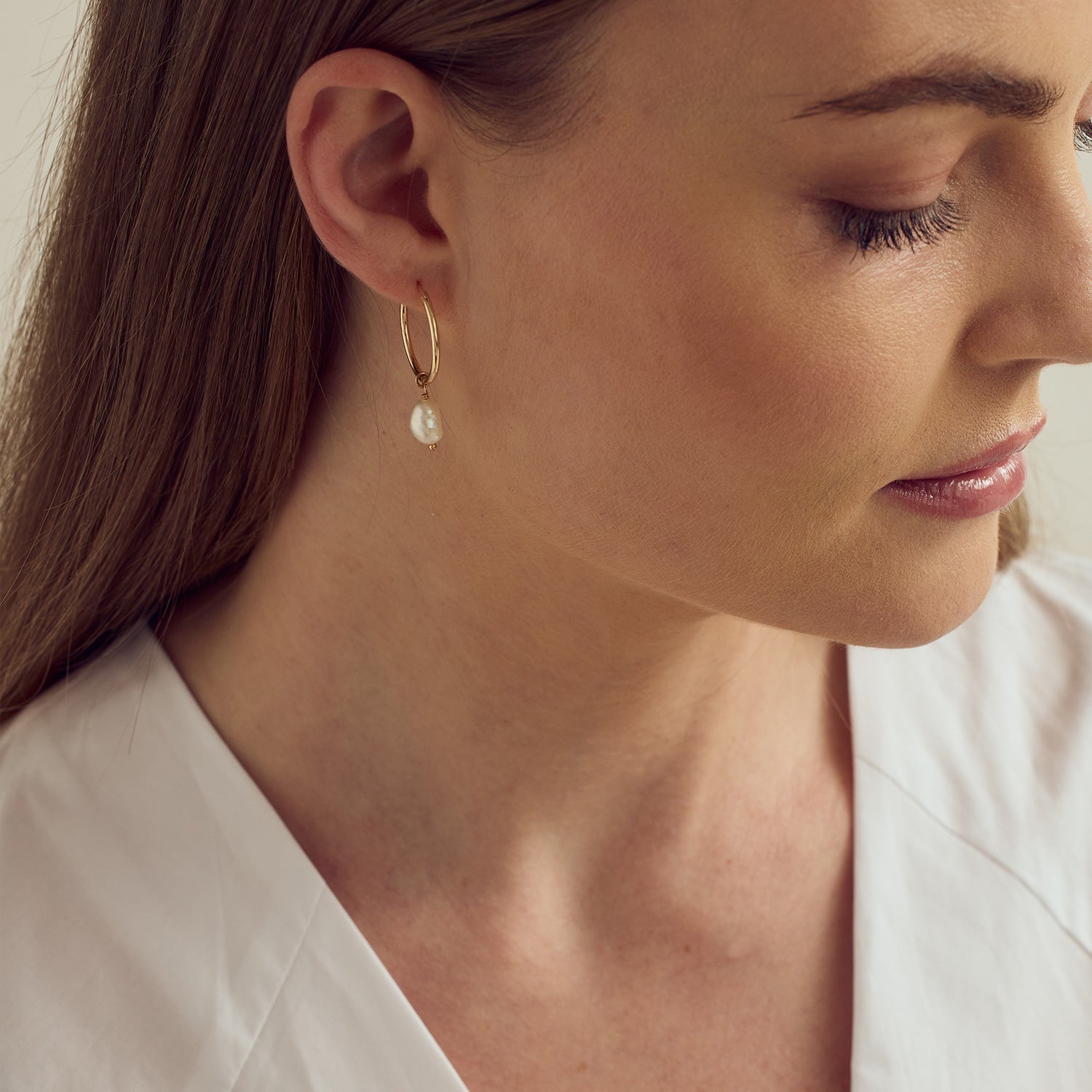 Lea Pearl Earrings Large - 18 carat gold plated