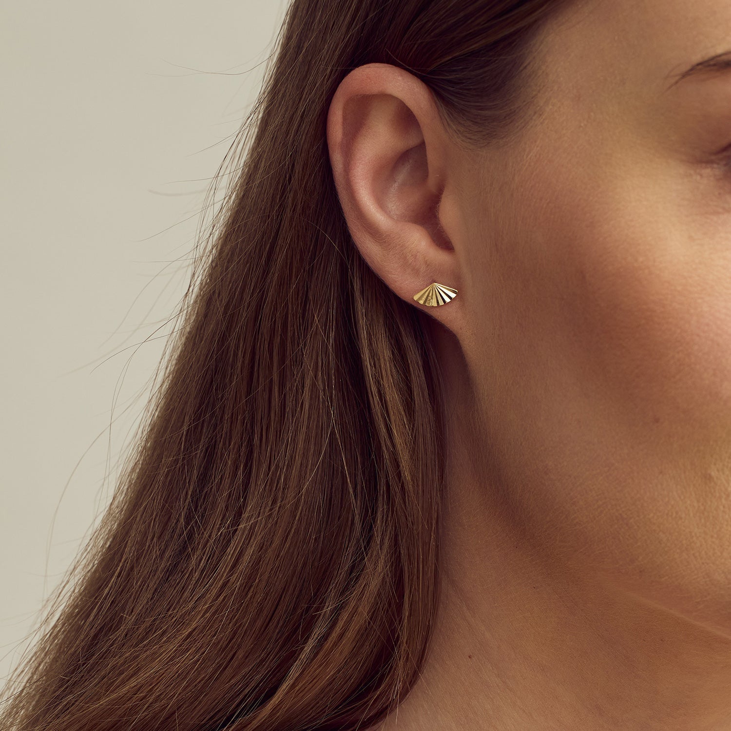 Luna Stud Earrings - 18 carat gold plated