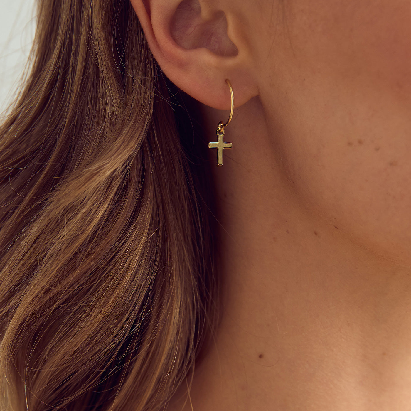 Gia Cross Earrings - 18 carat gold plated
