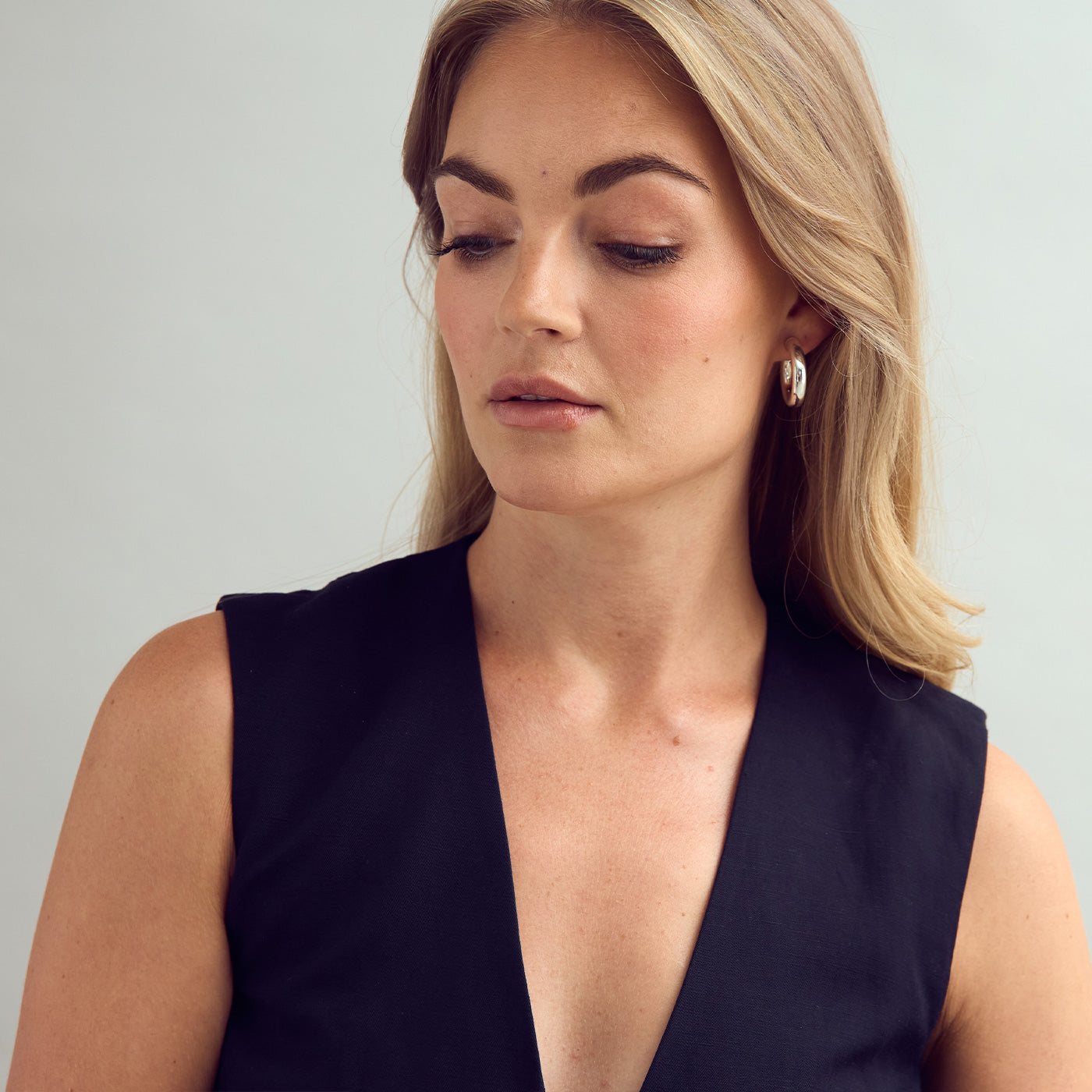 Zoe Hoop Earrings Large - Silver Plated