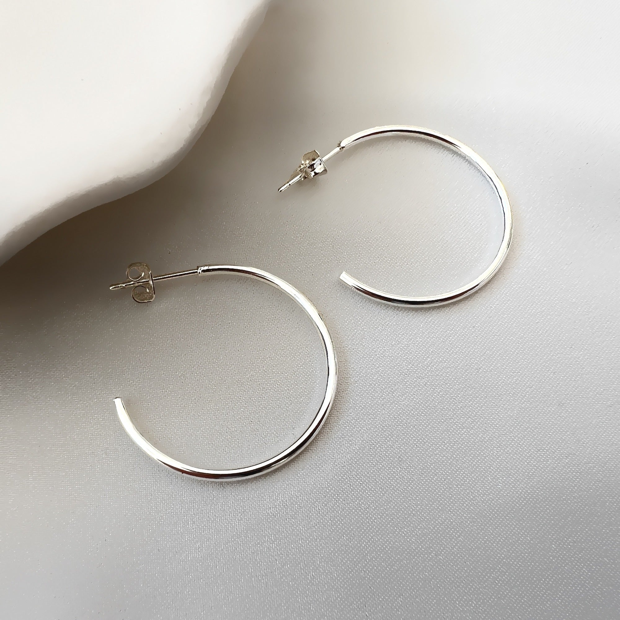 Saga Earrings Large - Silver plated