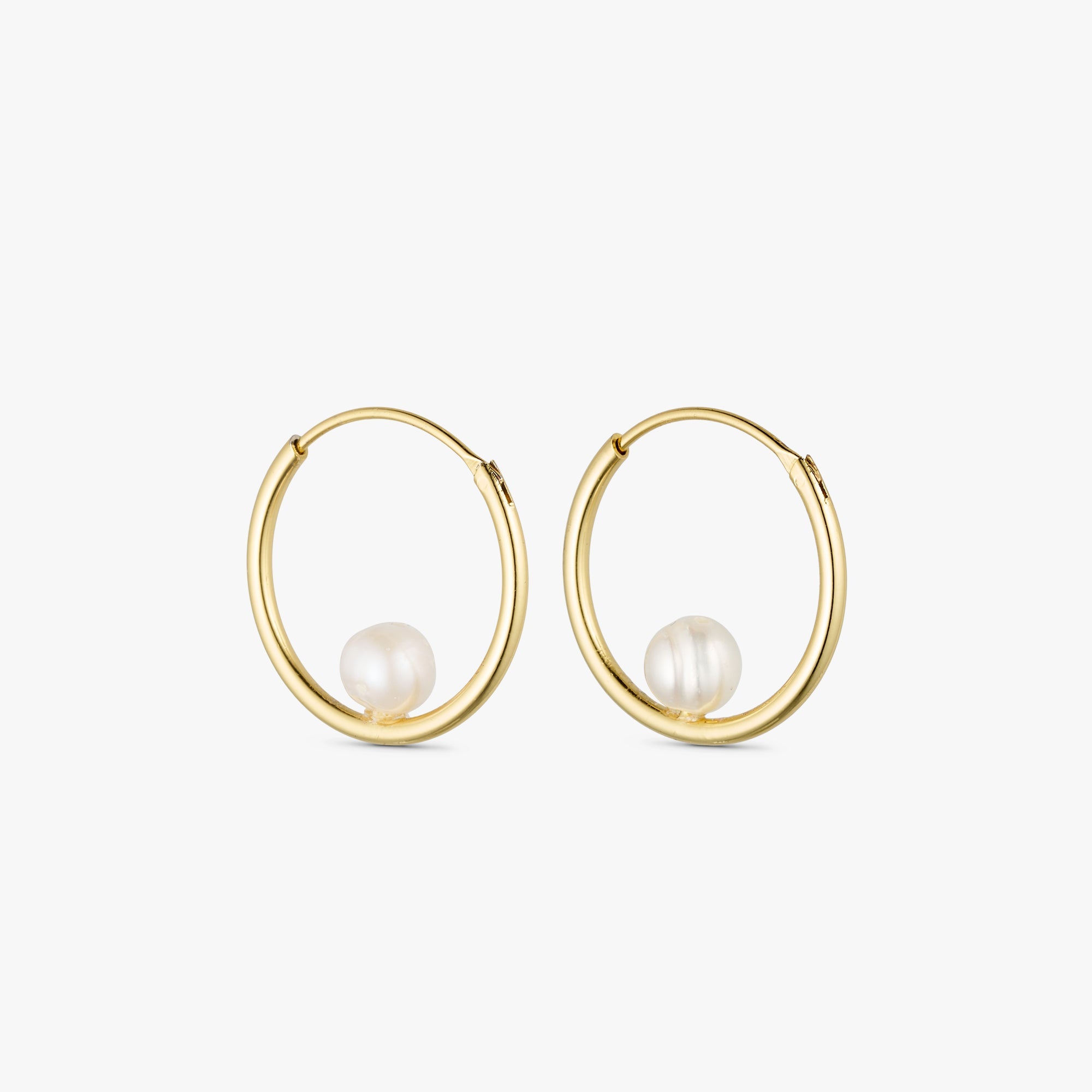 Vega Hoop Pearl Earrings - 18 carat gold plated