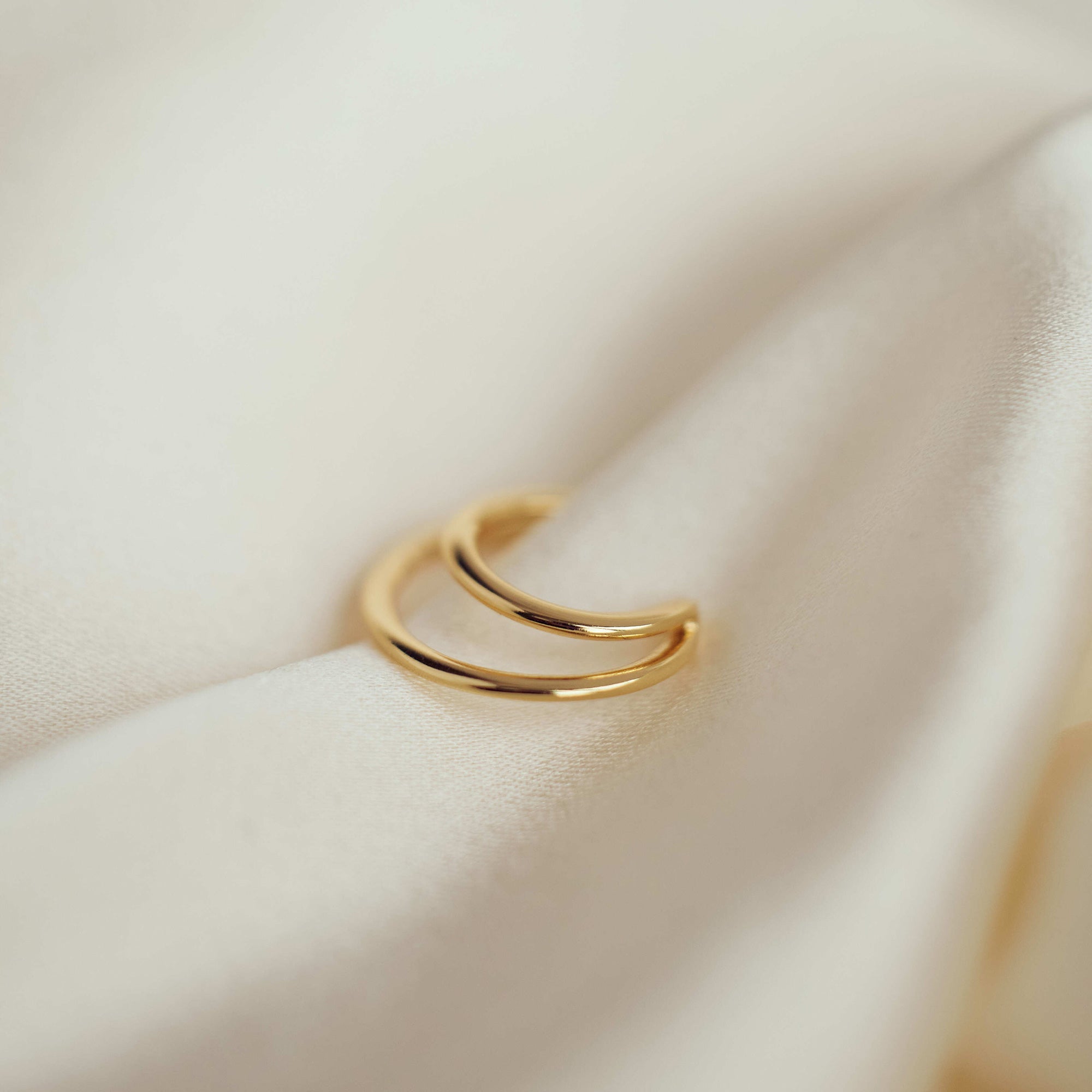 Yoko Earcuff - 18 carat gold plated