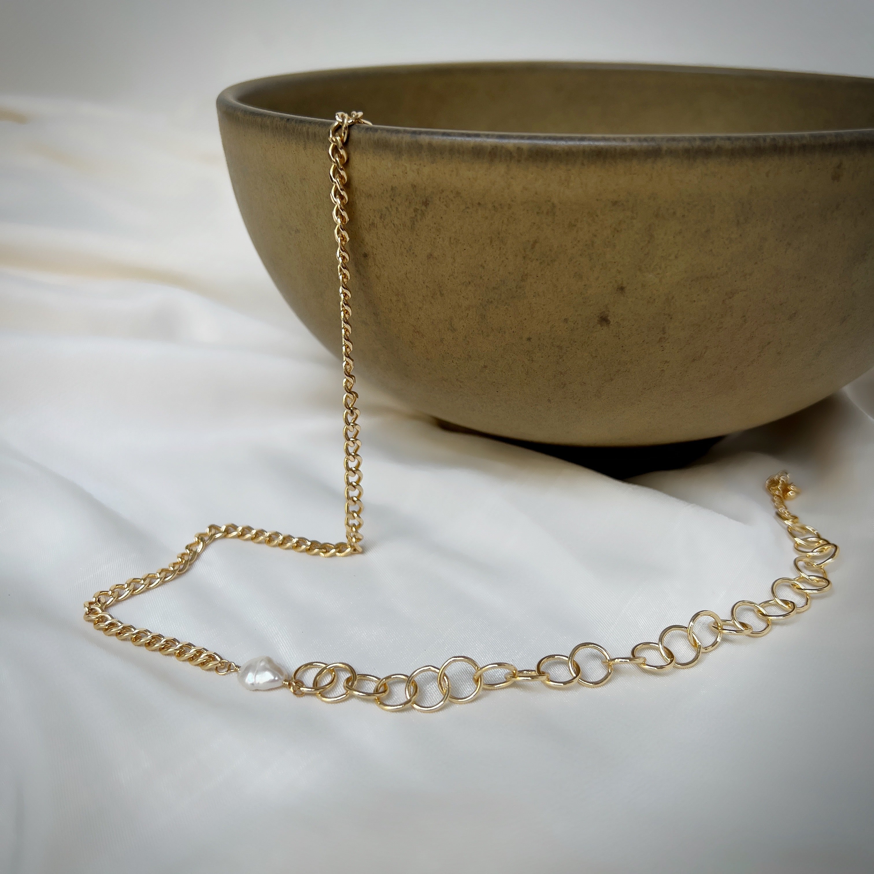 Sally Necklace - 18 carat gold plated