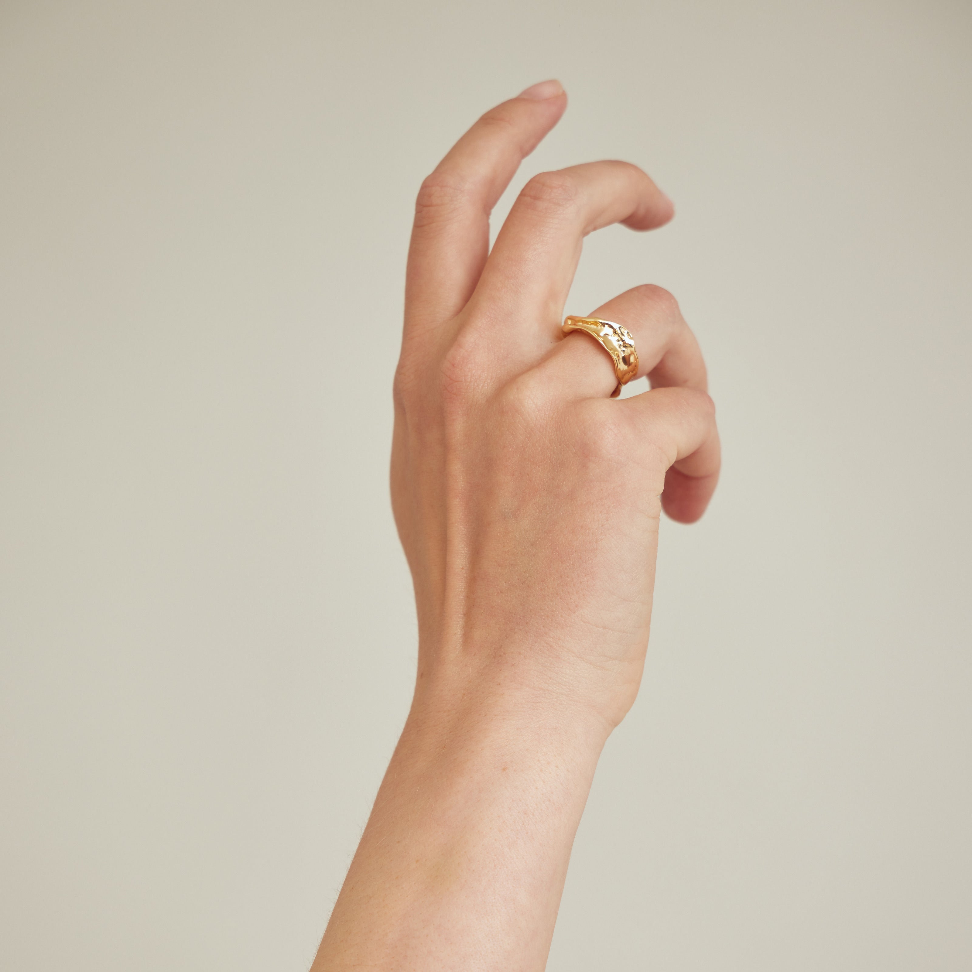 Ofelia Ring - 18 carat gold plated