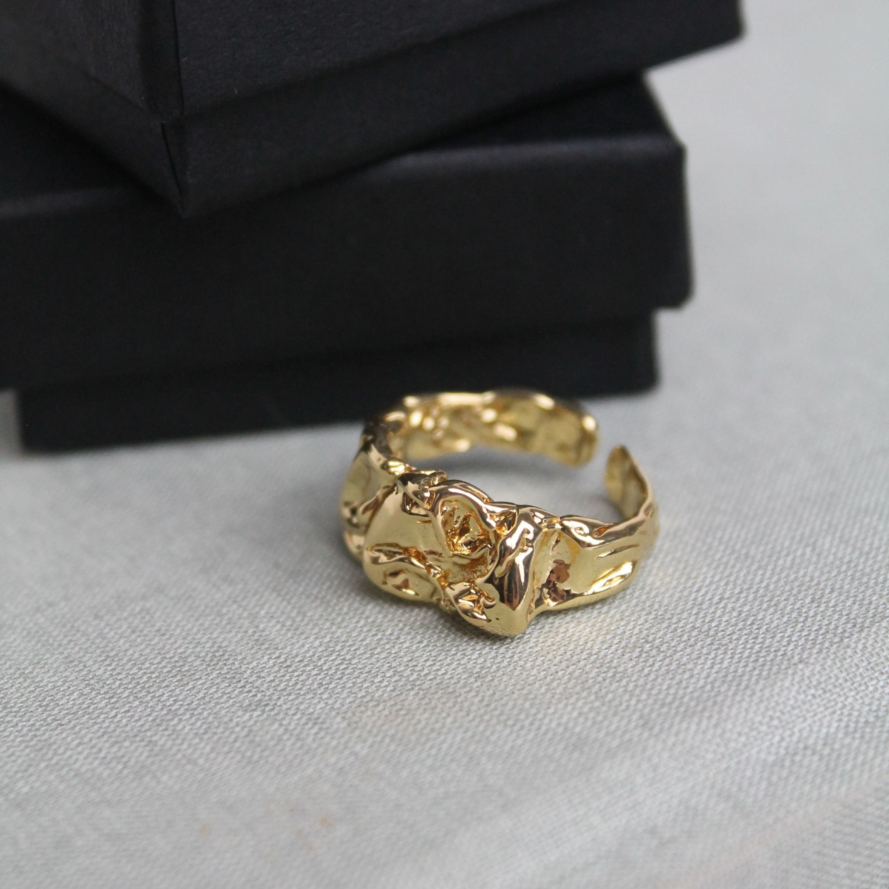 Noelle Ring Large - 18 carat gold plated