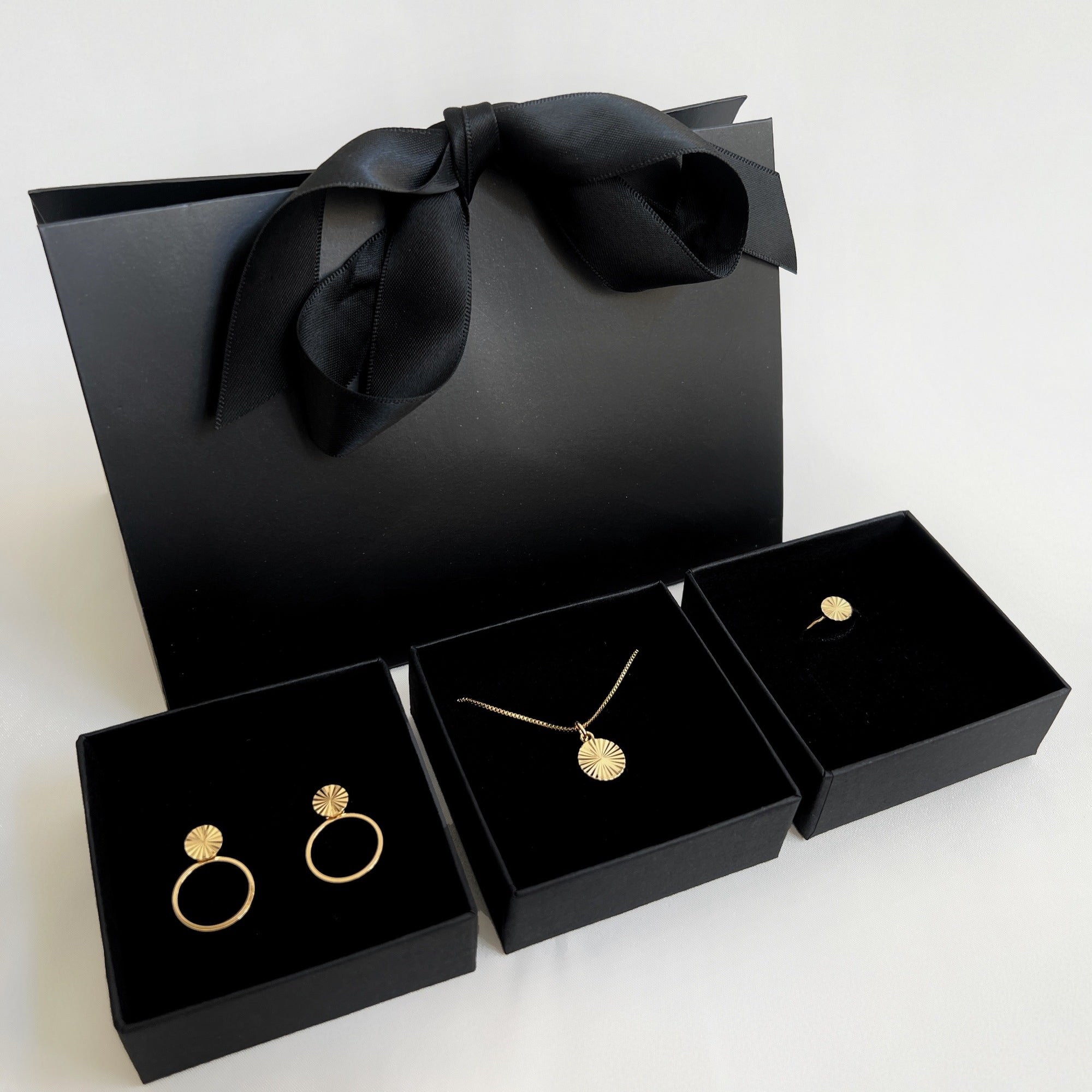 Jewelry set - Scarlett Necklace / Scarlett Earrings / Scarlett Ring - 18 carat gold plated