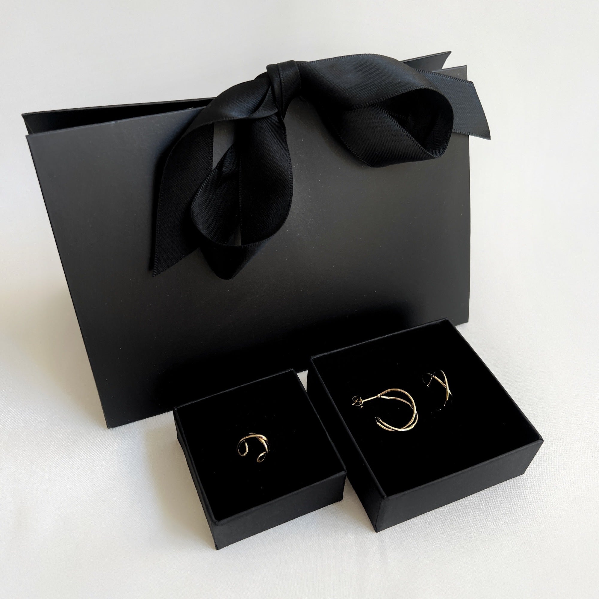 Jewelry set - Mia Earrings Small / Mia Earcuff - 18 carat gold plated