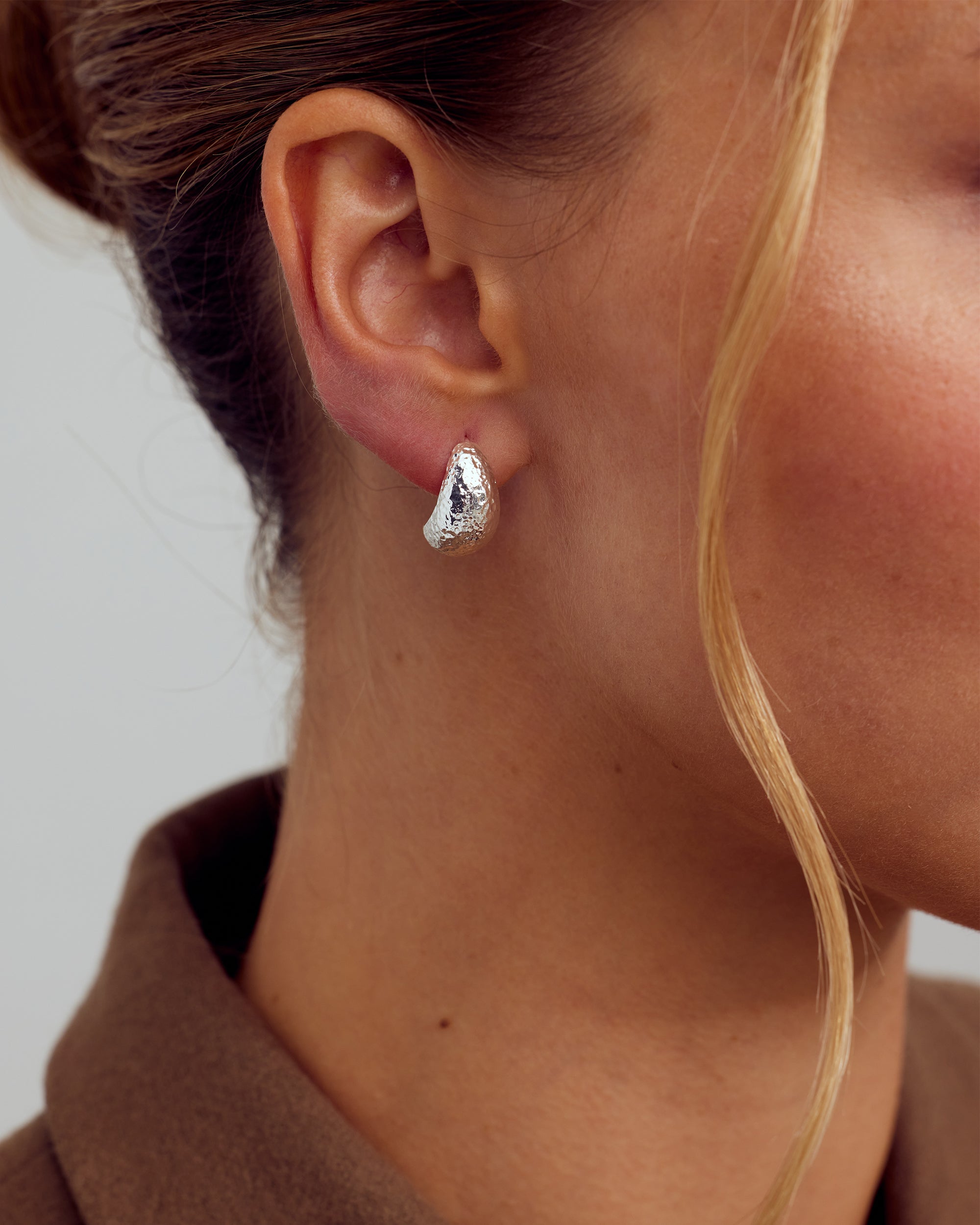 Dea Earrings - Silver plated