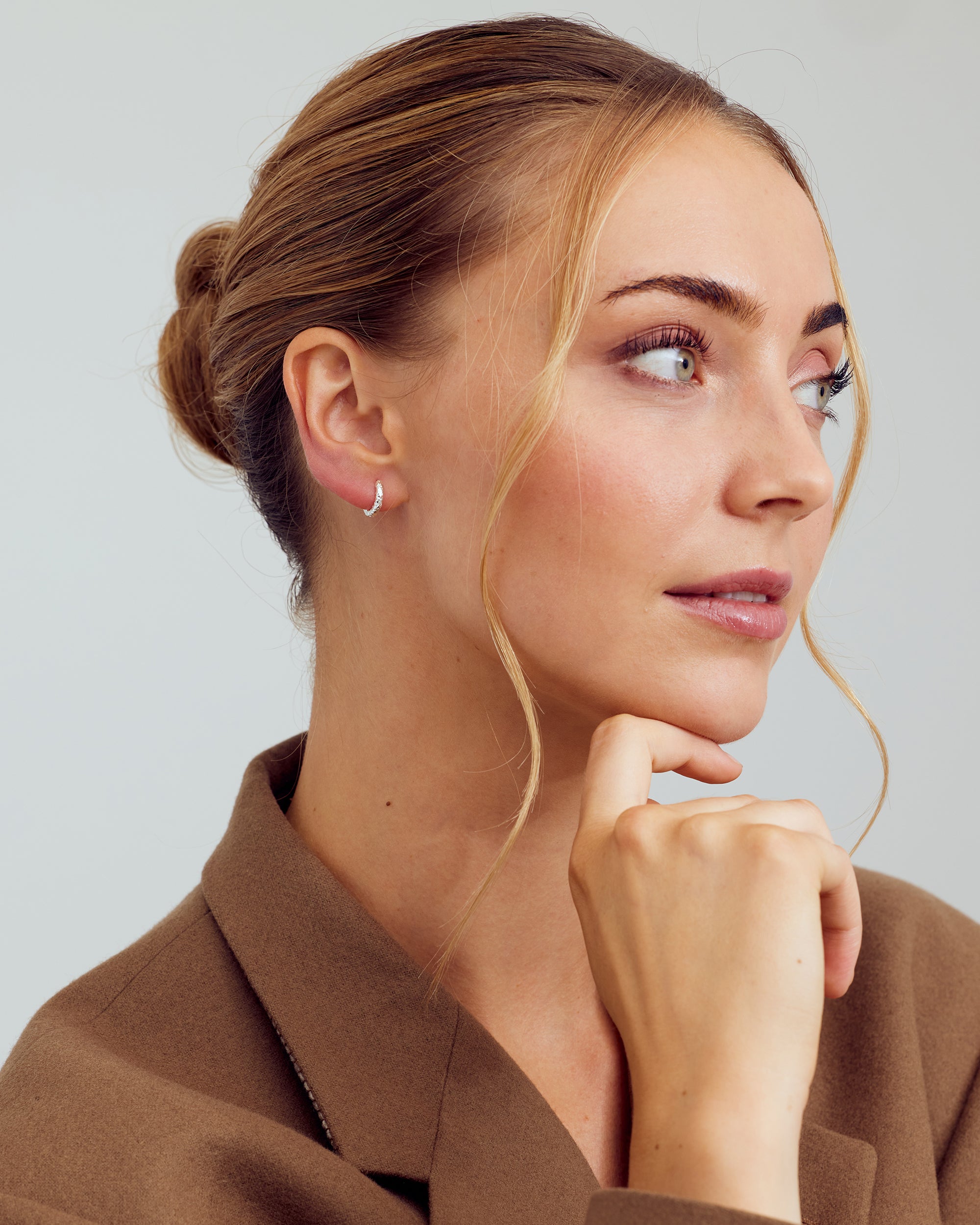Dalia Earrings Small Hoop - Silver plated