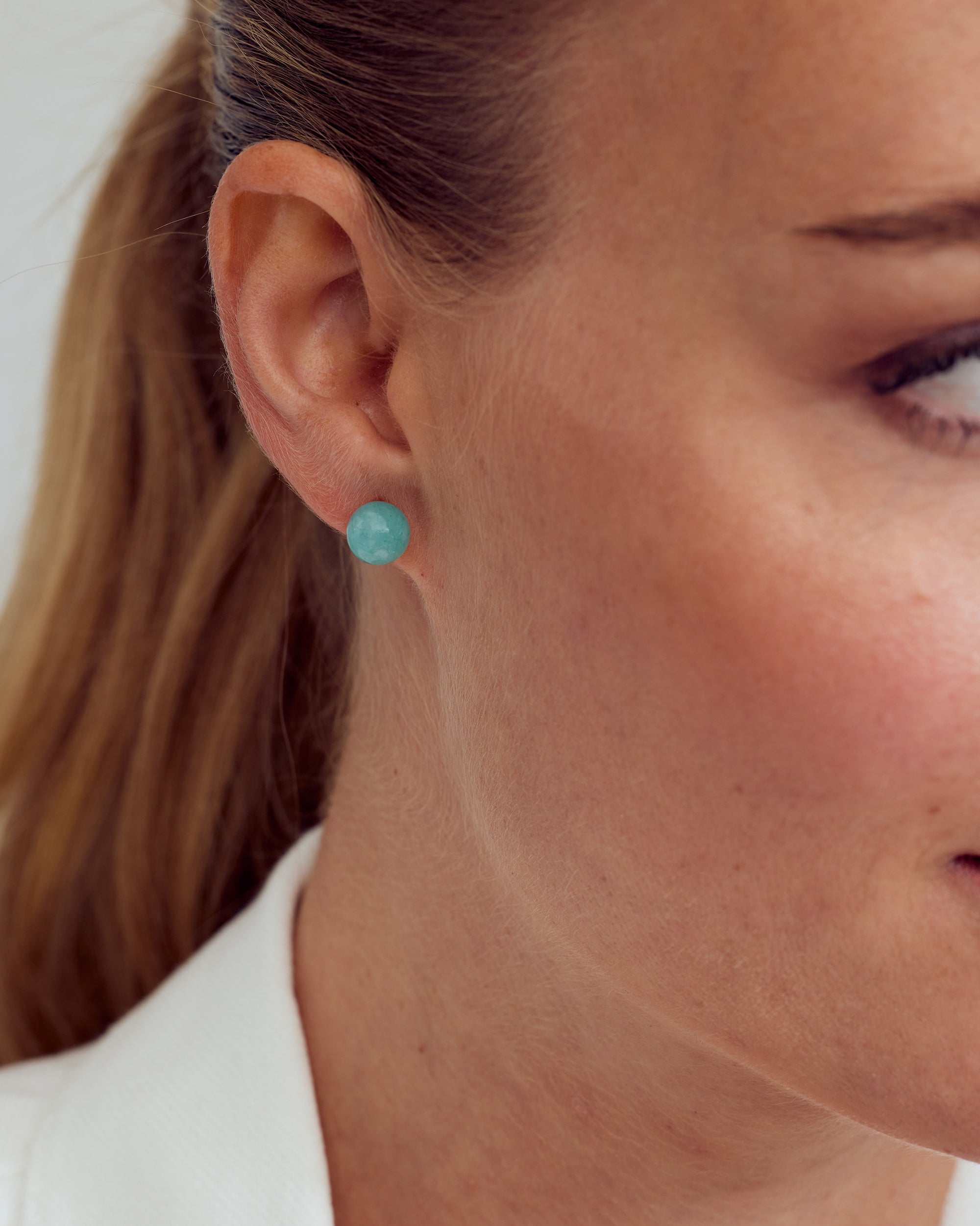 Aura Stud Earrings - Azure Blue - 18 carat gold plated