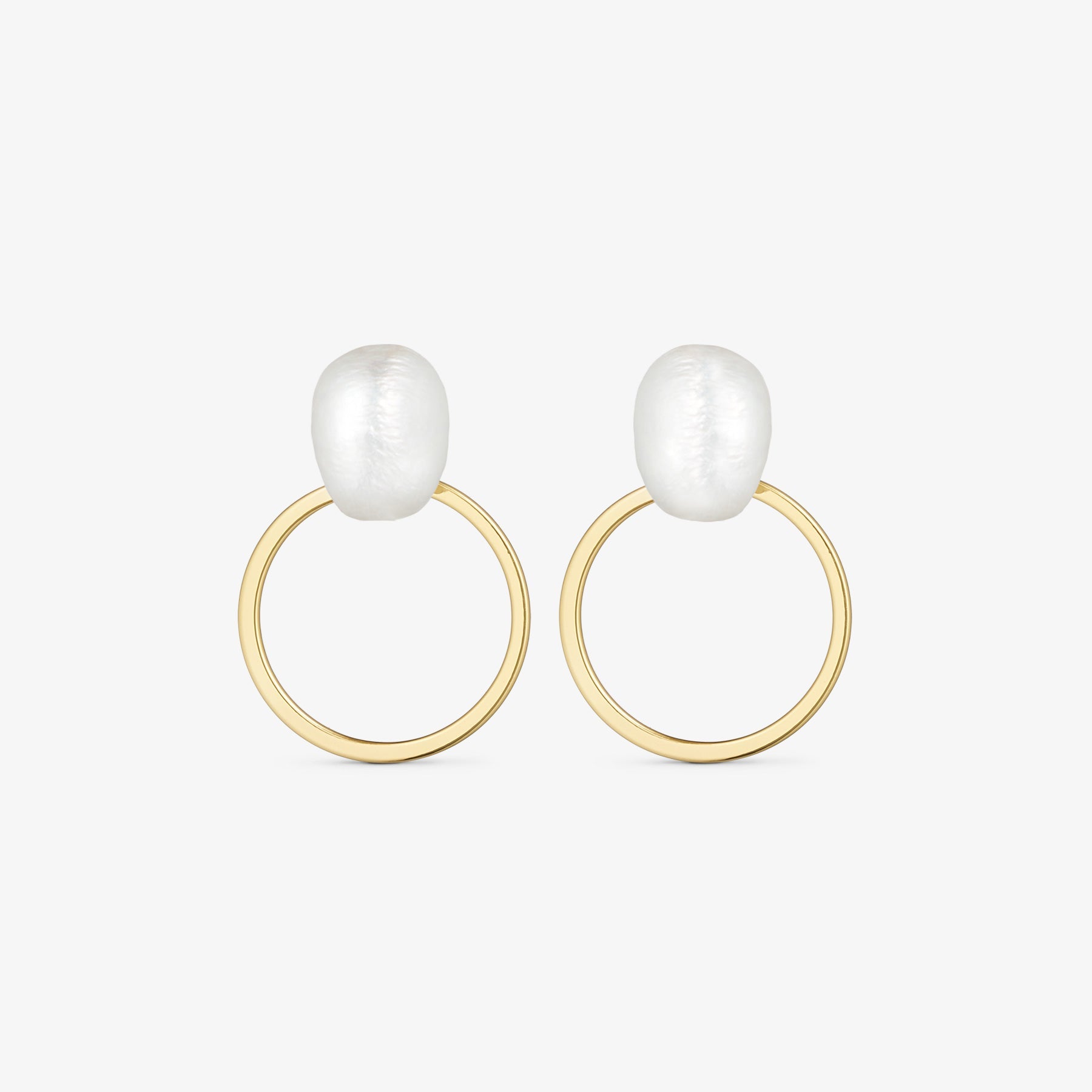 Vega Pearl Earrings - 18 carat gold plated