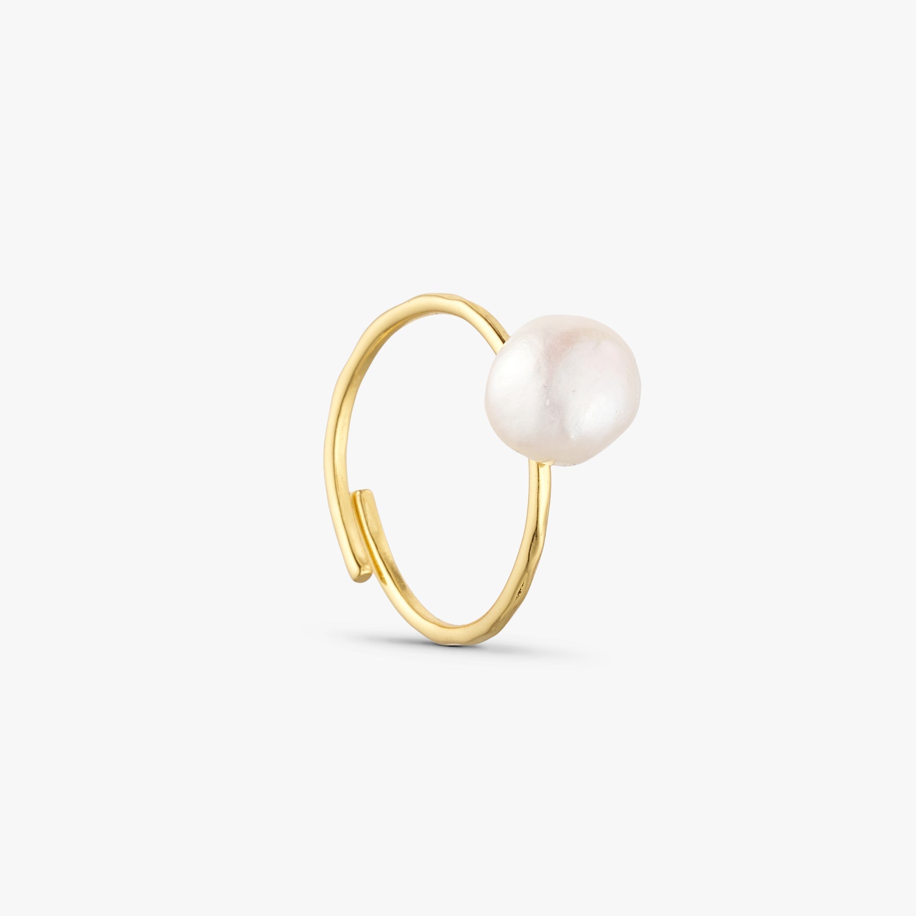 Vega Pearl Ring - 18 carat gold plated