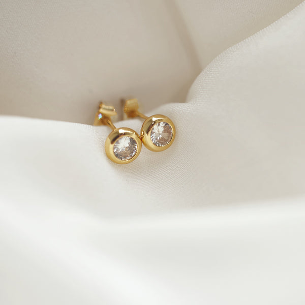 Agnes Post Earrings - 18 carat gold plated